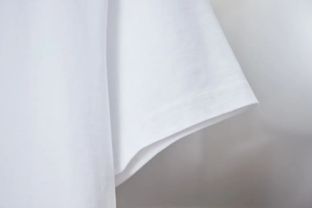 🅿️190 1V 25SS early spring new style embroidered LV letter short sleeves light luxury essential item for daily commuting for men and women Correct version Welcome to compare Detailed features · 320g 100% pure cotton double yarn jersey fabric · Special thickened 32 pieces of double-strand 1X1 thread in the same vat · Imported Tajima machine hollow show embroidery LV letter craft. Ready-made clothes are washed to make the embroidery softer · Double-needle stitching and cross-seam technology · Original main mark, washed tag, brand moisture-proof paper packaging Color: black/white/grey Size: S/M/L/XL